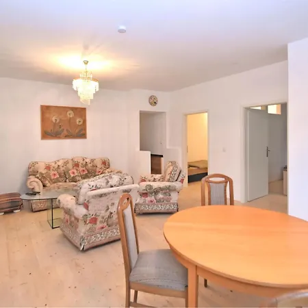 بيت للعطل Spacious Haven In Wildemann, Cleaning Included *